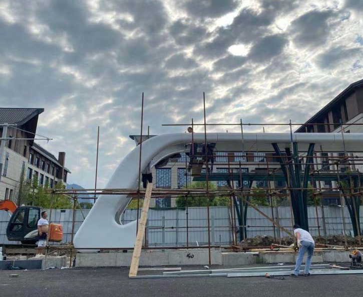 都江堰在建电轨站(图5)